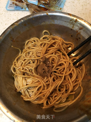 香辣热干面的做法步骤：5