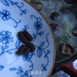 红参香菇鸡汤的做法步骤：10