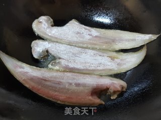 红烧鱼????的做法步骤：5