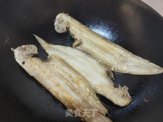 红烧鱼????的做法步骤：6