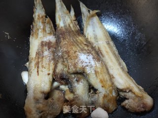 红烧鱼????的做法步骤：10