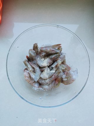 香辣虾的做法步骤：1
