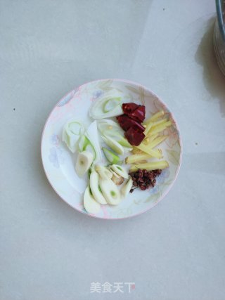 香辣虾的做法步骤：2