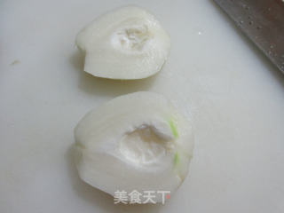 甜不辣炒白佛手瓜的做法步骤：3