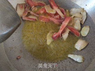 青菜炒肉的做法步骤：2