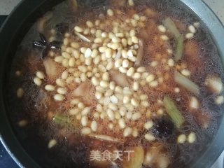 猪蹄炖黄豆的做法步骤：19