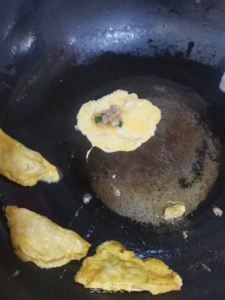 鸡蛋饺的做法步骤：2