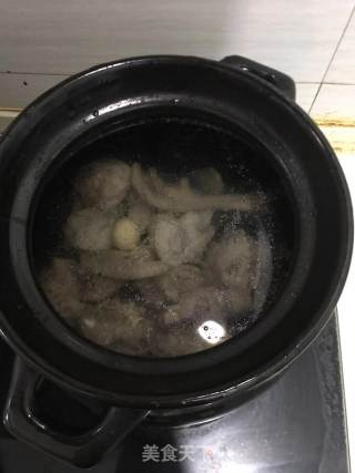 美味鸡汤的做法步骤：2