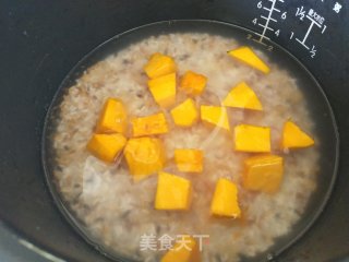 五彩米南瓜饭的做法步骤：3