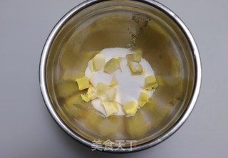 杏仁酥粒马芬蛋糕的做法步骤：4