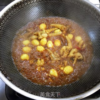 鸡爪烧鹌鹑蛋的做法步骤：8