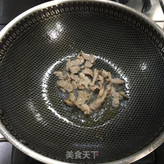 韭菜莴笋炒肉的做法步骤：3