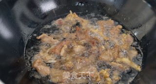 油炸羊肉的做法步骤：6