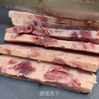 恒一火腿猪肉炒河粉的做法步骤：3