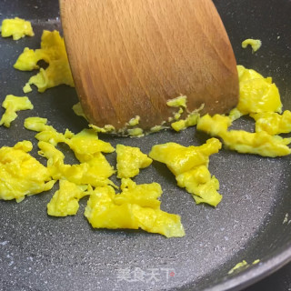 恒一火腿猪肉炒河粉的做法步骤：5