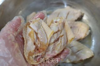 电饭锅盐焗鸡翅的做法步骤：3