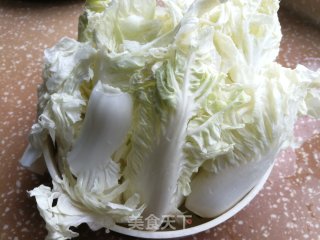 鲜肉香菇白菜饺子的做法步骤：2