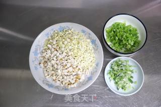 酱香素馅南瓜包子的做法步骤：2