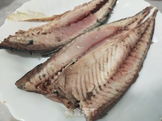 酱烧青鱼的做法步骤：2