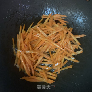 胡萝卜炒牛肉的做法步骤：7