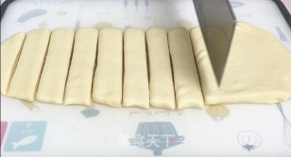 自制油条丨金黄酥脆，做法超简单的做法步骤：4