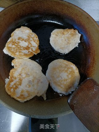 芋头粑粑的做法步骤：4
