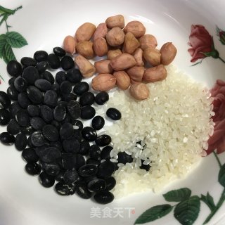 花生核桃黑芝麻糊的做法步骤：1