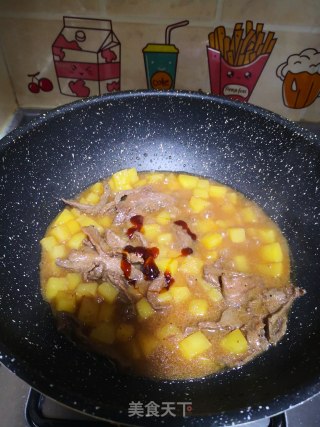 黑胡椒土豆牛肉饭的做法步骤：6