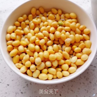 黄豆排骨汤的做法步骤：4