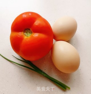 西红柿鸡蛋汤的做法步骤：1