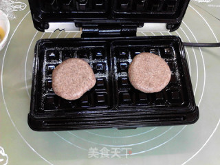 德式火腿夹心黑全麦土豆华夫饼的做法步骤：14