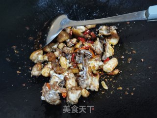 辣子鸡丁的做法步骤：6