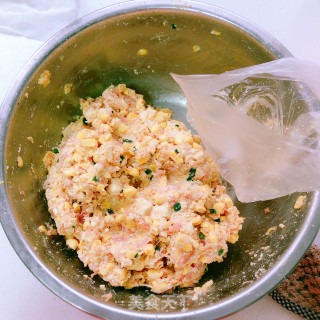 豆腐玉米肉末盒子的做法步骤：3