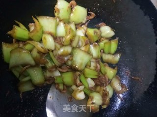 菜帮炒肉丝的做法步骤：4