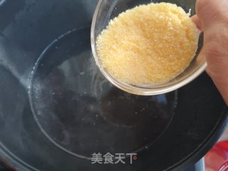 红薯玉米小碴子粥的做法步骤：3