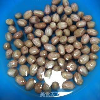 莲藕花生素汤的做法步骤：2