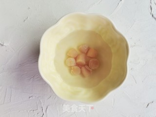 瑶柱白菜炖肉的做法步骤：2