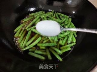 炖豆角的做法步骤：7