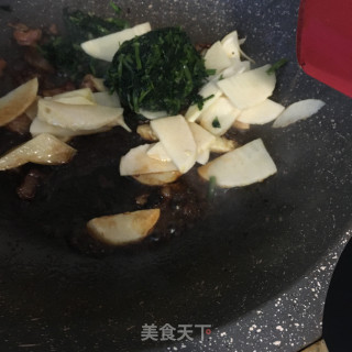 雪里蕻炒冬笋的做法步骤：18