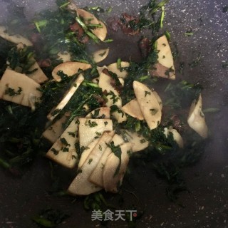 雪里蕻炒冬笋的做法步骤：19