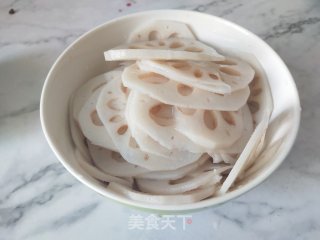 凉拌藕片的做法步骤：2