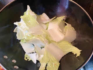 原创【????仙草味道????私房菜????】????女儿????的????味道????【奶油白菜暖胃热汤】的做法步骤：4