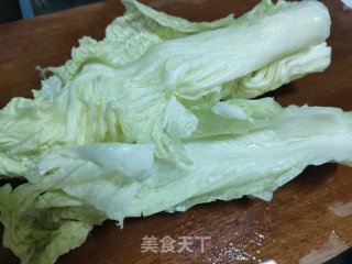 白菜挂面汤的做法步骤：1