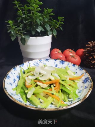 香芹炒鲜百合的做法步骤：8
