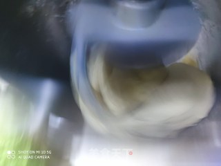 香橙牛角包的做法步骤：3