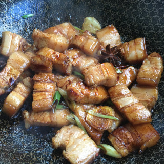红烧肉炖豆结的做法步骤：7