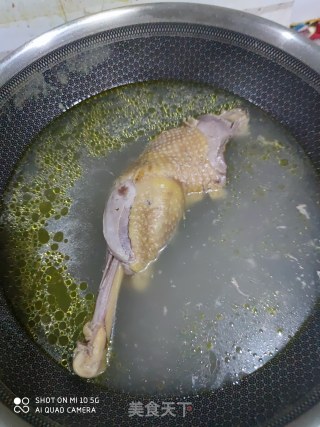 凉拌鸡丝的做法步骤：1