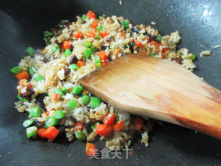 香菇四季豆炒饭的做法步骤：7