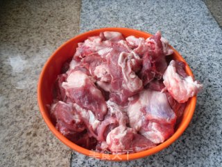 炖羊肉的做法步骤：1