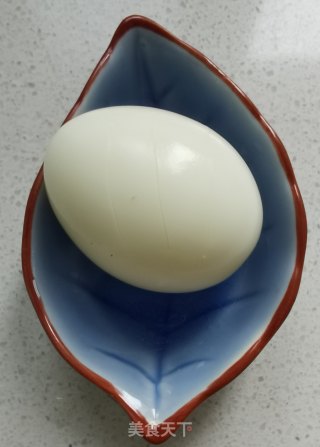 红糖炖鸡蛋汤的做法步骤：3
